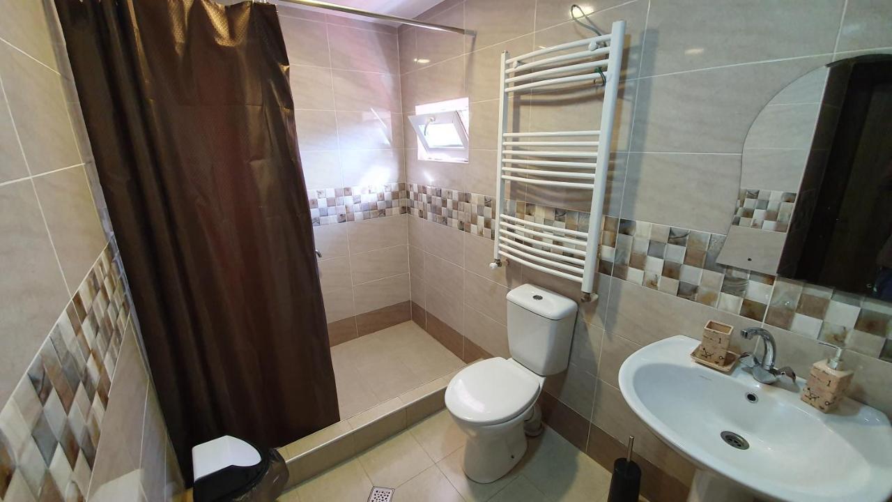Guest House Sandro Kazbegi Extérieur photo