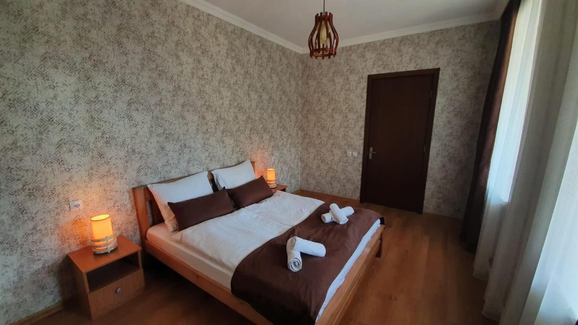 Guest House Sandro Kazbegi Extérieur photo